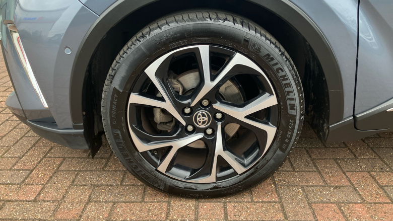 Toyota C-HR 1.8 Hybrid Design 5dr CVT Hybrid Hatchback